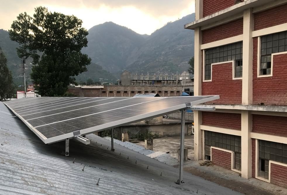 55 kW rooftop solar plant at Himcapes Law College, Una